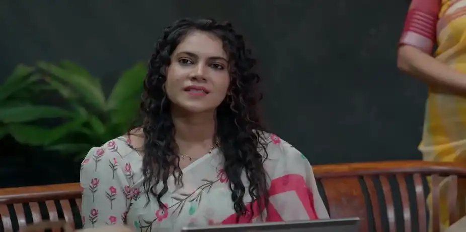 Ashwathi Finds a Job - Durga
