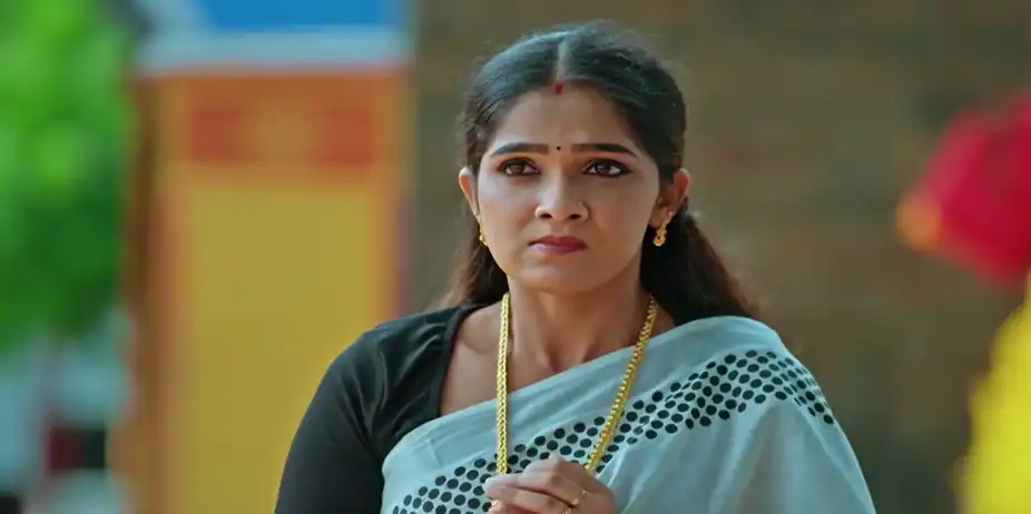 Avanthika Performs the Rituals - Mangalyam