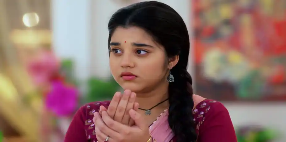 Meenakshi Taunts Kusum - Kusum