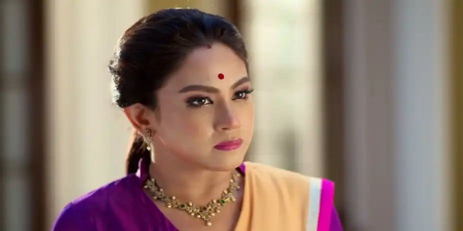 Ranjini Gives Shaon Her Bracelet Back - Saat Pake Bandha