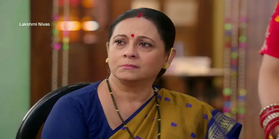 Raj and Veer Bring Food for Everyone - Lakshmi Niwas - Promo
