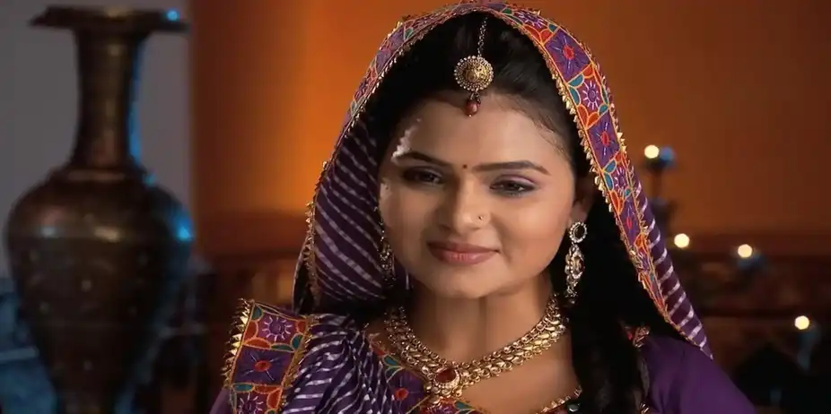 Jodha Akbar S1 E105 - The hakim announces Jodha's pregnancy - Jodha Akbar