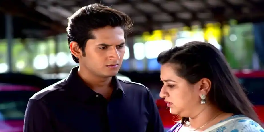 Yeu Kashi Tashi Me Nandayla S1 E209 - Shaku Asks Omkar to Quit His Job