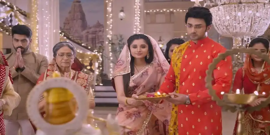 Guddan - Tumse Na Ho Payega S1 E319 - Parv attempts to harm Guddan - Guddan - Tumse Na Ho Payega