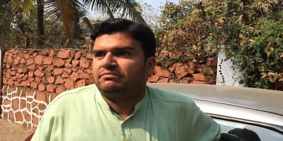 Navra Baykoche Bhandan