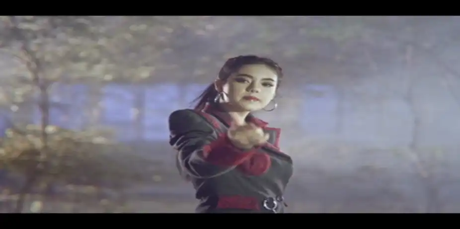 Chun Mai Tong Karn Tur (feat. FIIXD)