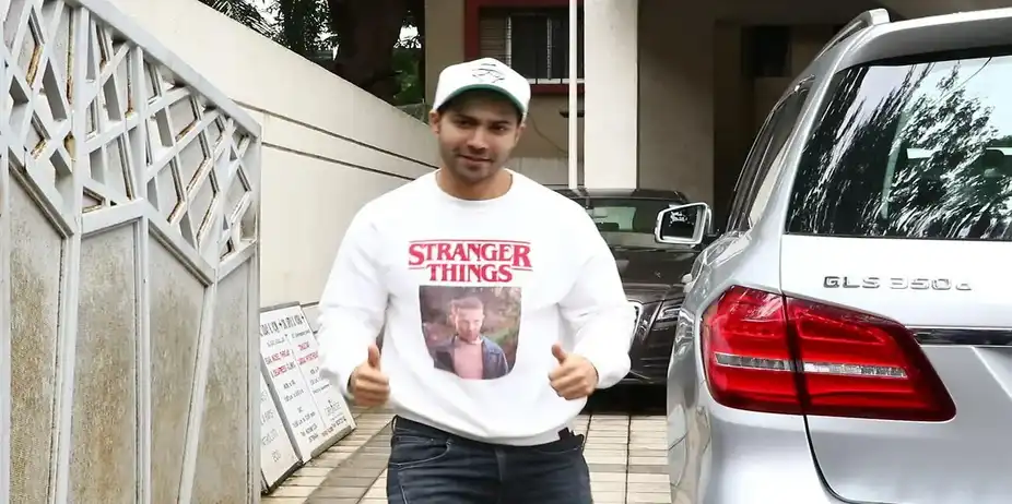 Varun Spotted At Juhu