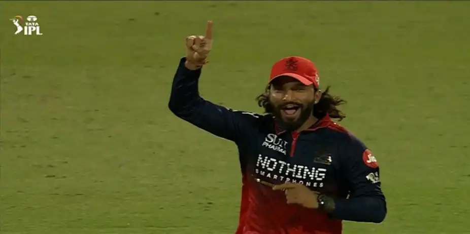 DC Powerplay Against RCB