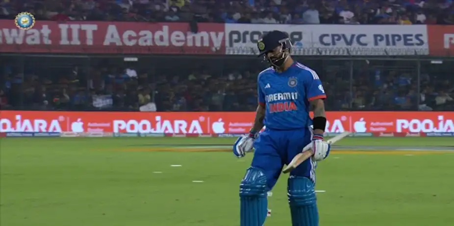Naveen Strikes, Kohli Departs
