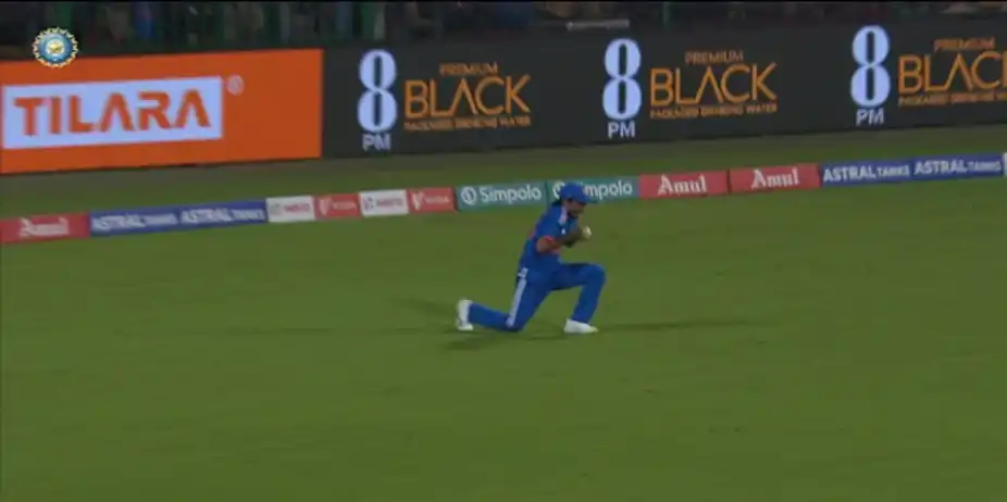 Sundar's Safe Hands See Azmatullah Depart