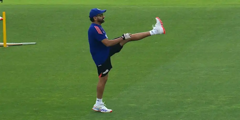 Match Reduced to 25 Overs a Side