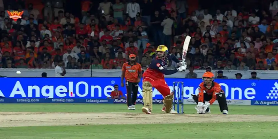 75/2! RCB Powerplay Against SRH