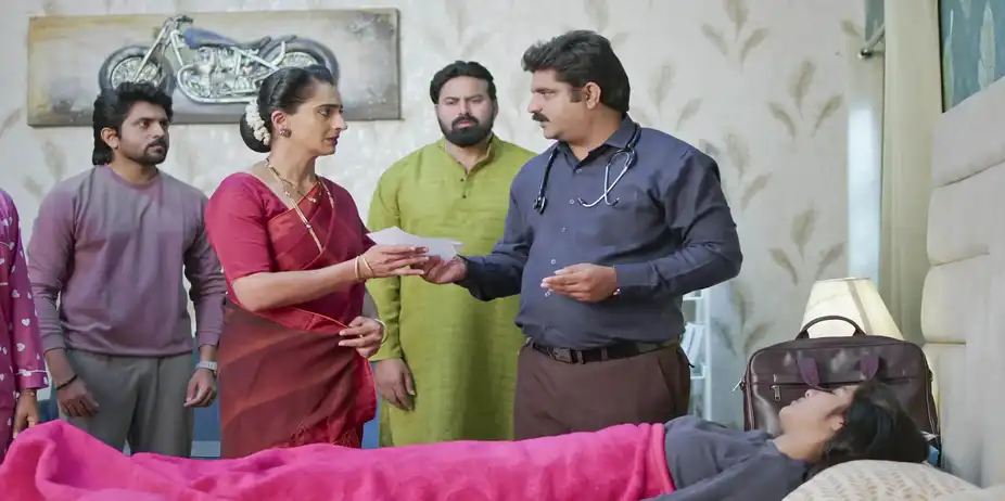 Vaarasuralu S1 E207 - A Doctor's Advice to Soudhamini