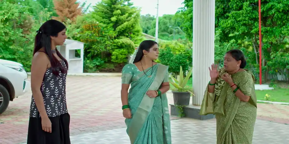 Sharade S1 E564 - Sharada Extends Help