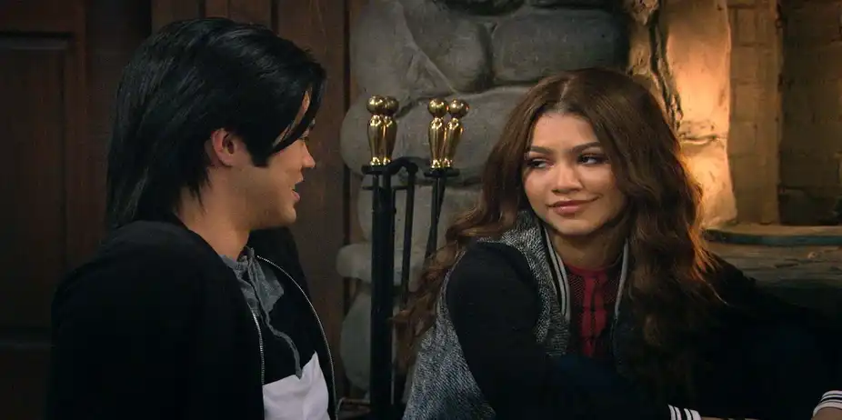Disney K.C. Undercover S1 E29 - K.C. and Brett: The Final Chapter - Part 2
