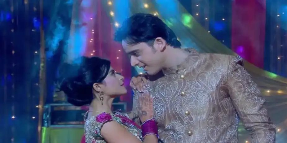 Shastri Sisters S1 E36 - Alka's sangeet ceremony