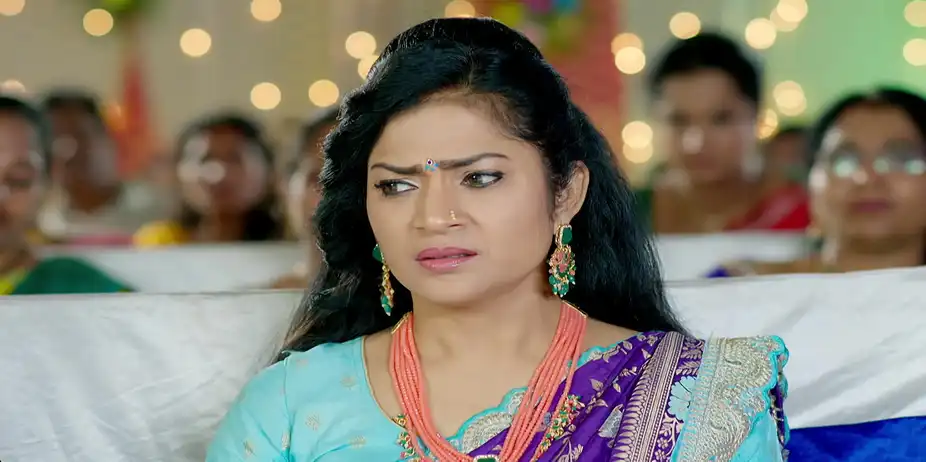 Malli Nindu Jabili S1 E1011 - Indrani Turns Down Govardhan's Plea