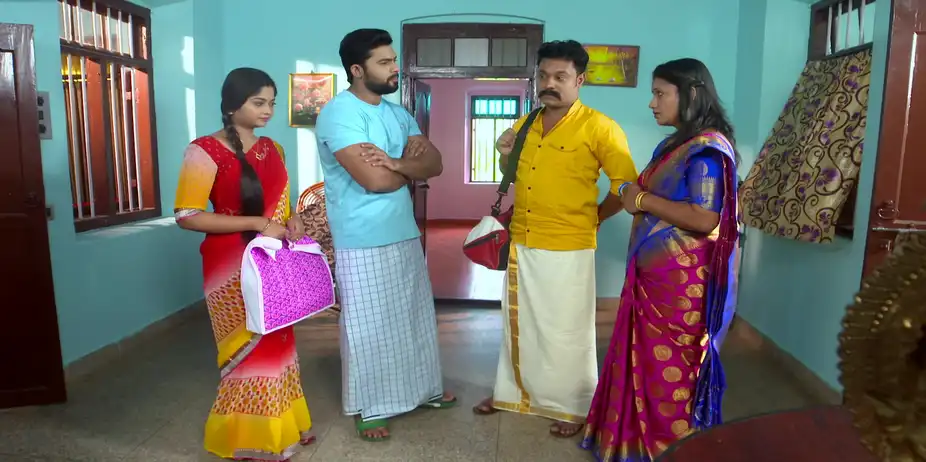 Mounaragam S1 E597 - Unexpected Visitors for Kalyani