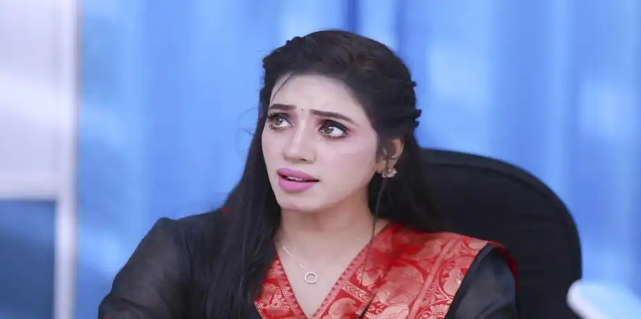 Sindhu Bhairavi S1 E70 - Sneha Raises the Surgery Charges