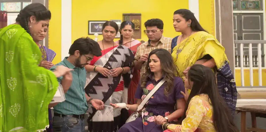 Thipkyanchi Rangoli S1 E44 - Shashank Cares for Apurva