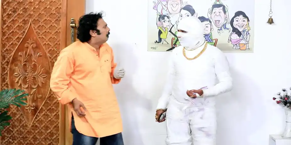 Watch Papa Pandu S1 E342 - Vichitranath's swap of identity on Hotstar ...