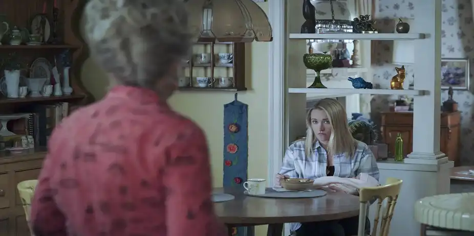 Young Sheldon S6 E18 - Little Green Men and a Fella's Marriage Proposal