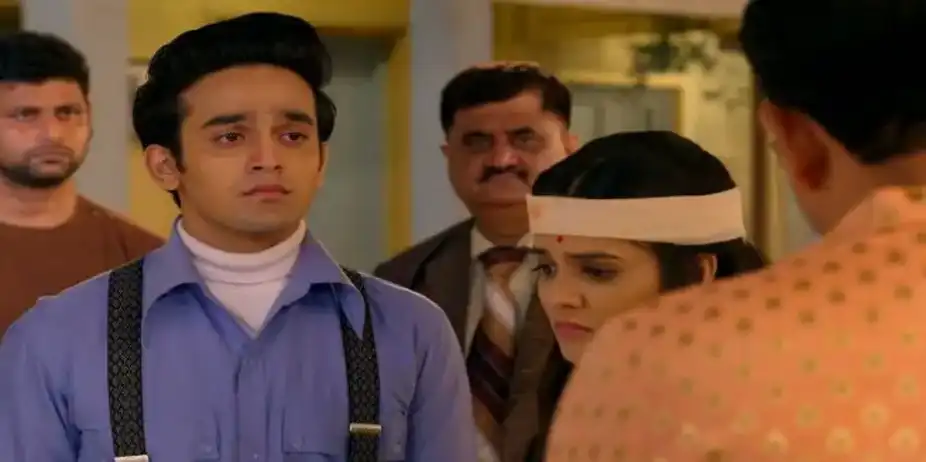 Bommi .,BA.,BL., S1 E100 - Anirudh disowns Bommi