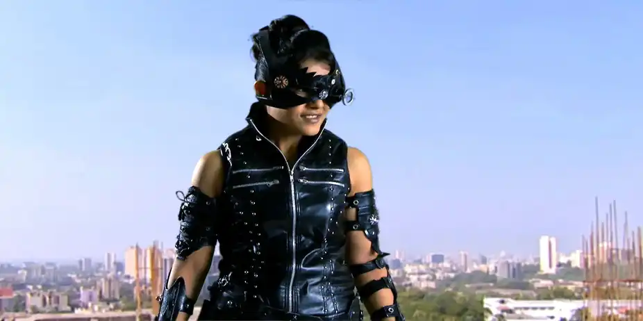 SuperCops Vs Super Villains S1 E44 - The Strike of Catwoman
