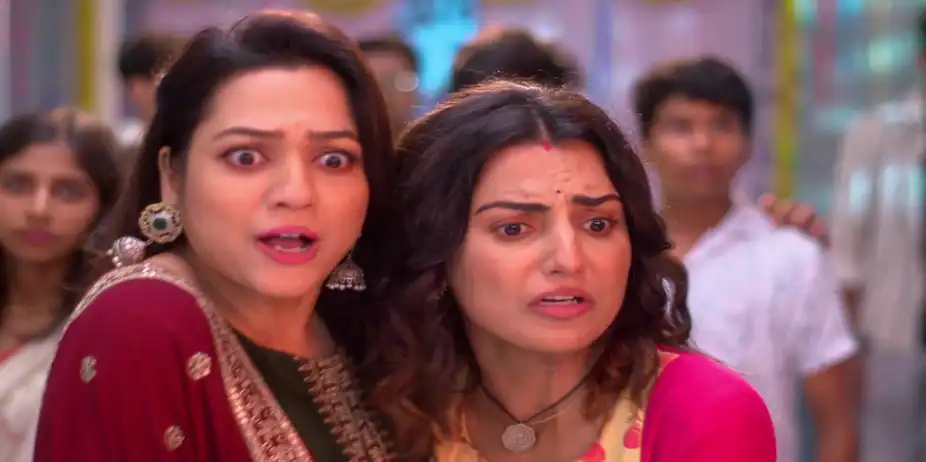 Gangaa S1 E128 - Will Rupali, Gangaa Survive?
