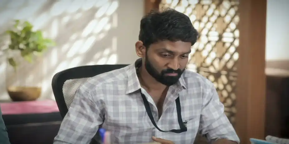 Azhagae Azhagu S1 E16 - Bagyaraj Takes a Risky Loan