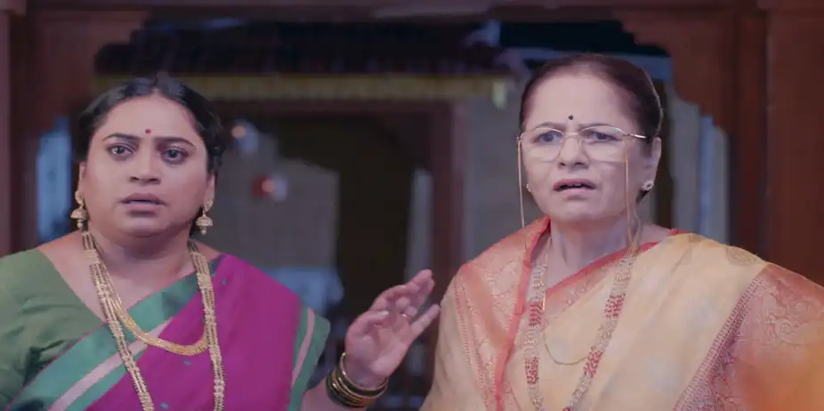 Suna Yeti Ghara S1 E93 - Sulbha Reveals the Truth to Chaya