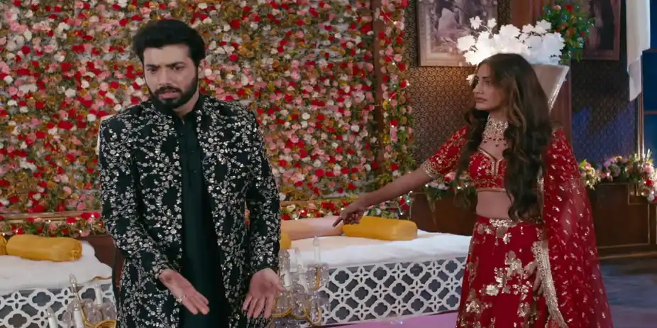 Naagin S5 E12 - Veer-Bani cross swords!