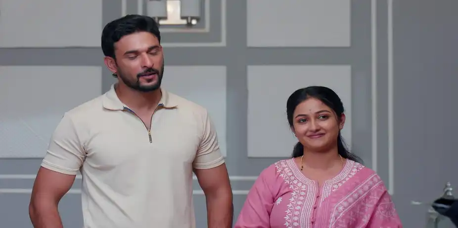 Vasudeva Kutumba S1 E300 - Vamshi Supports Swati's Family