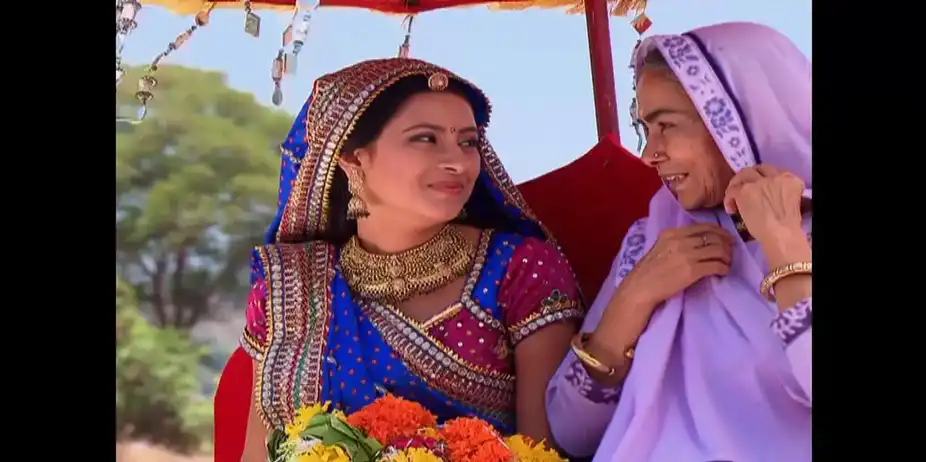 Balika Vadhu S1 E1000 - A stranger saves Anandi