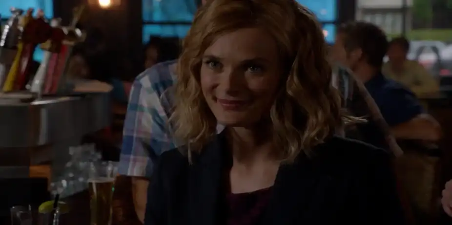 Psych S7 E9 - Juliet Wears The Pantsuit