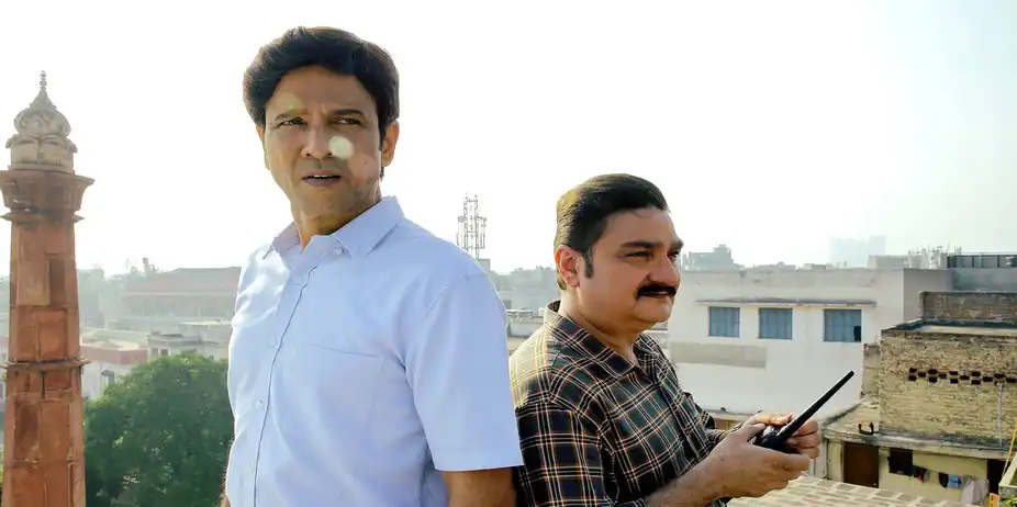 Special Ops S1 E1 - Kaagaz Ke Phool