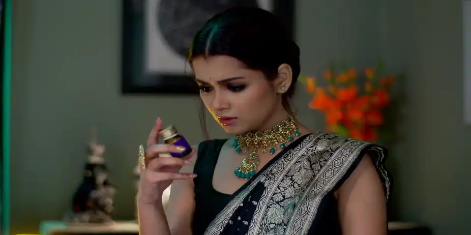 Roshnai S1 E121 - Garima Commits Suicide