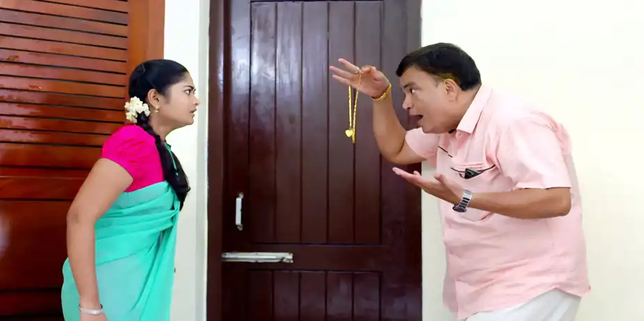 Mounaragam S1 E42 - Rajappan Forces Kalyani