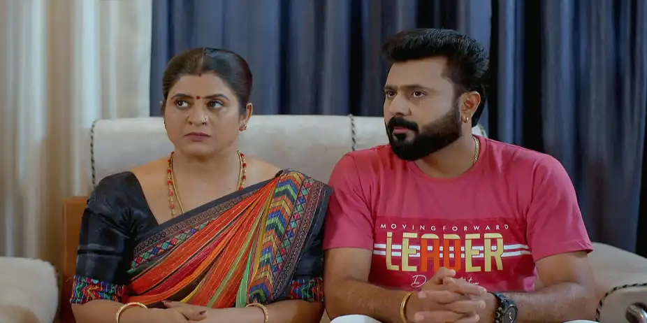 Chempaneer Poovu S1 E334 - Chandramathi Suppresses Her Fury