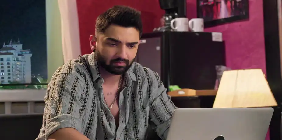 Kyunki Rishton Ke Bhi Roop Badalte Hain S1 E118 - AV Steals Vrinda's Credit