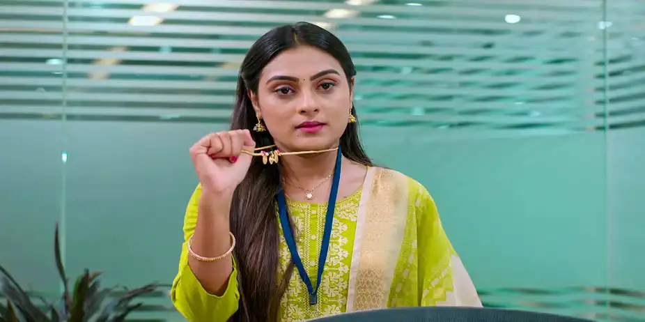Shri Gandhada Gudi S1 E332 - Chandana's Truth Reaches Her Boss