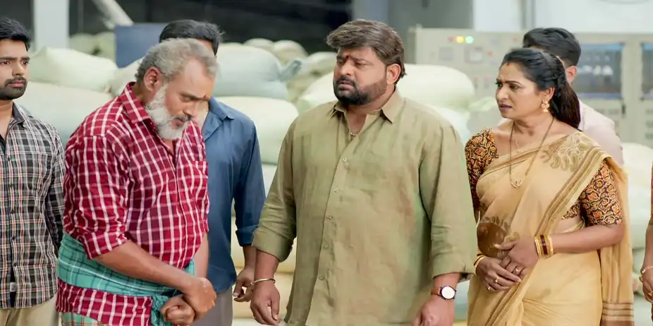 Watch Illu Illalu Pillalu S1 E243 - Ramaraju Fumes at Simhadri's ...