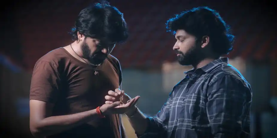 Onna Irukka Kaththukanum S1 E14 - Murugan Helps Kumaran