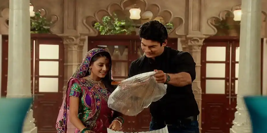 Balika Vadhu S1 E1171 - Shiv and Anandi go out shopping