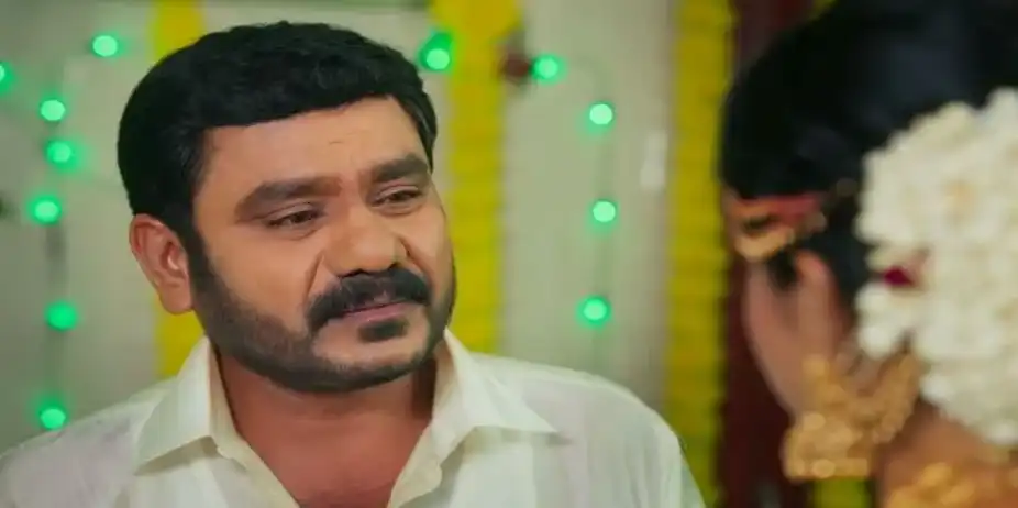 Pachakili - Anbu Asathal Athiradi S1 E27 - Meenatchi's gift to Pachakili