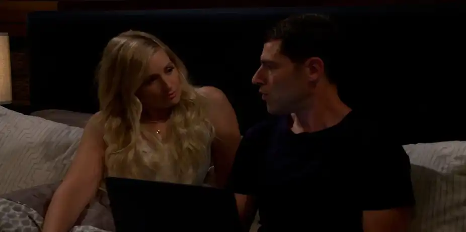 The Neighborhood S5 E2 - Welcome to the Pit Stop, How May I Help You?