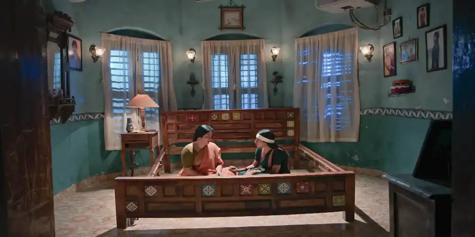 Thaai Maaman S1 E101 - Poongodi Encounters a Dark Vision