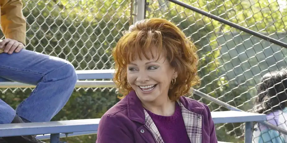 Young Sheldon S3 E15 - A Boyfriend's Ex-Wife and a Good Luck Head Rub