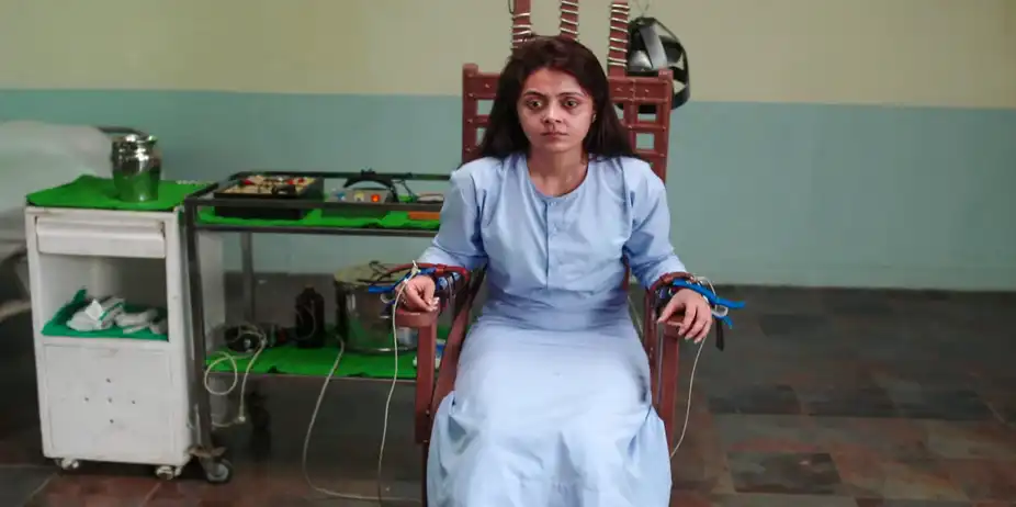 Tumi Chherona Haat Pothe S1 E342 - Moni Gets Trapped by Krishna