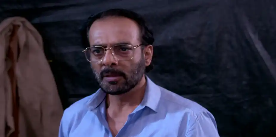 Dui Shalik S1 E215 - Priyaranjan Protects Gourab